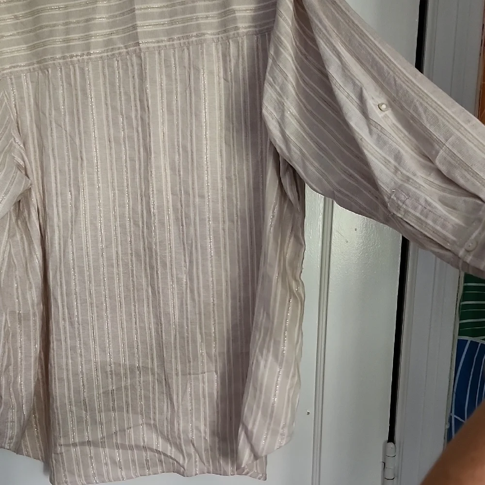 Jones New York 100% Linen Striped Long Sleeved Button Down Top - Picture 9 of 10